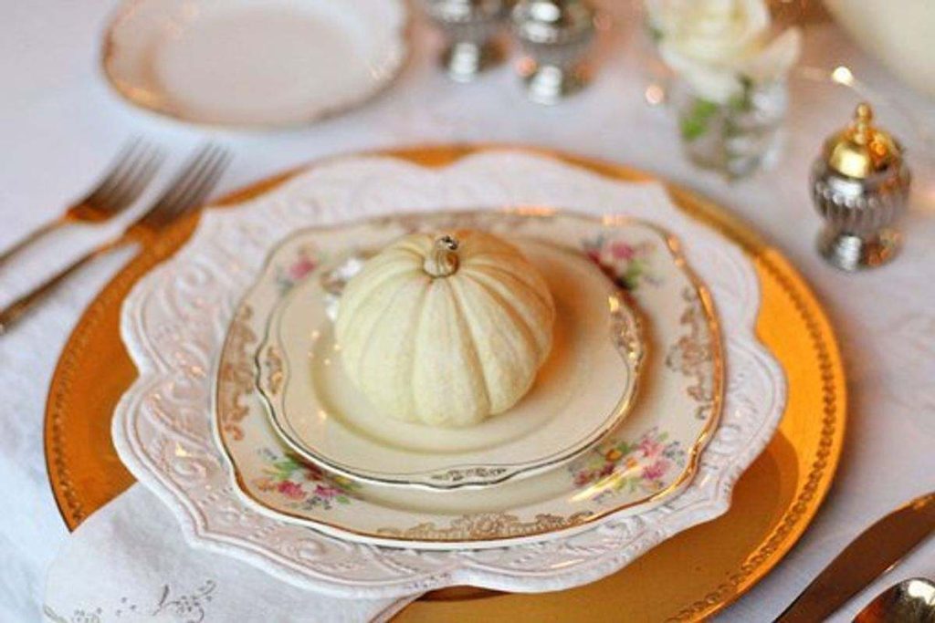 How to Organise a Glamorous Dinner Party