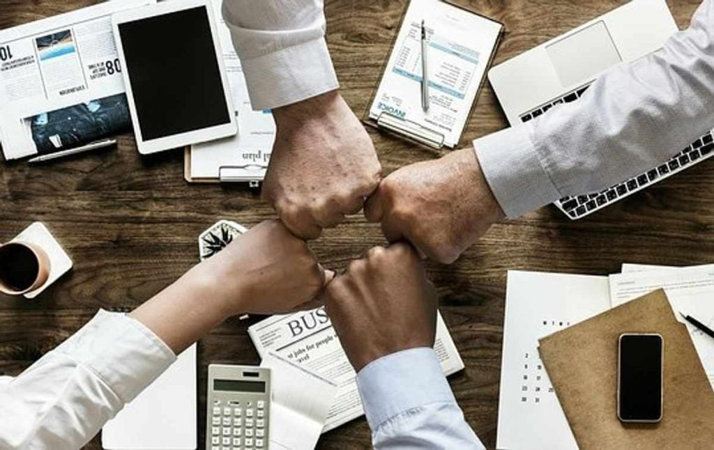How Camping Transforms Corporate Teams