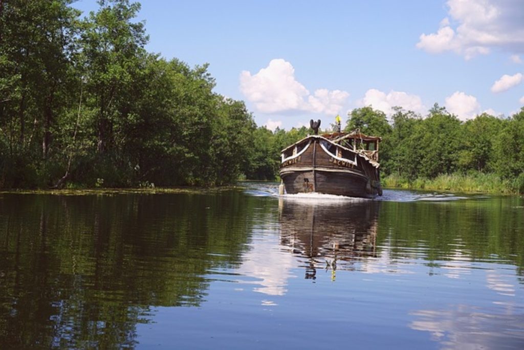 How To Paint A Wooden Boat