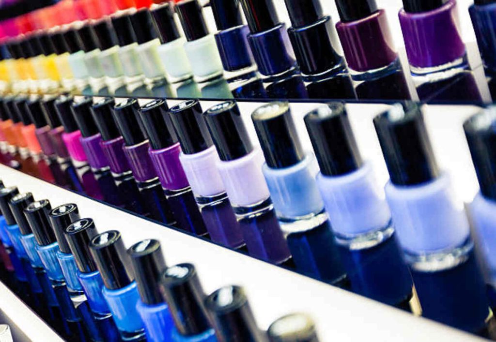 Nail polish Distributor